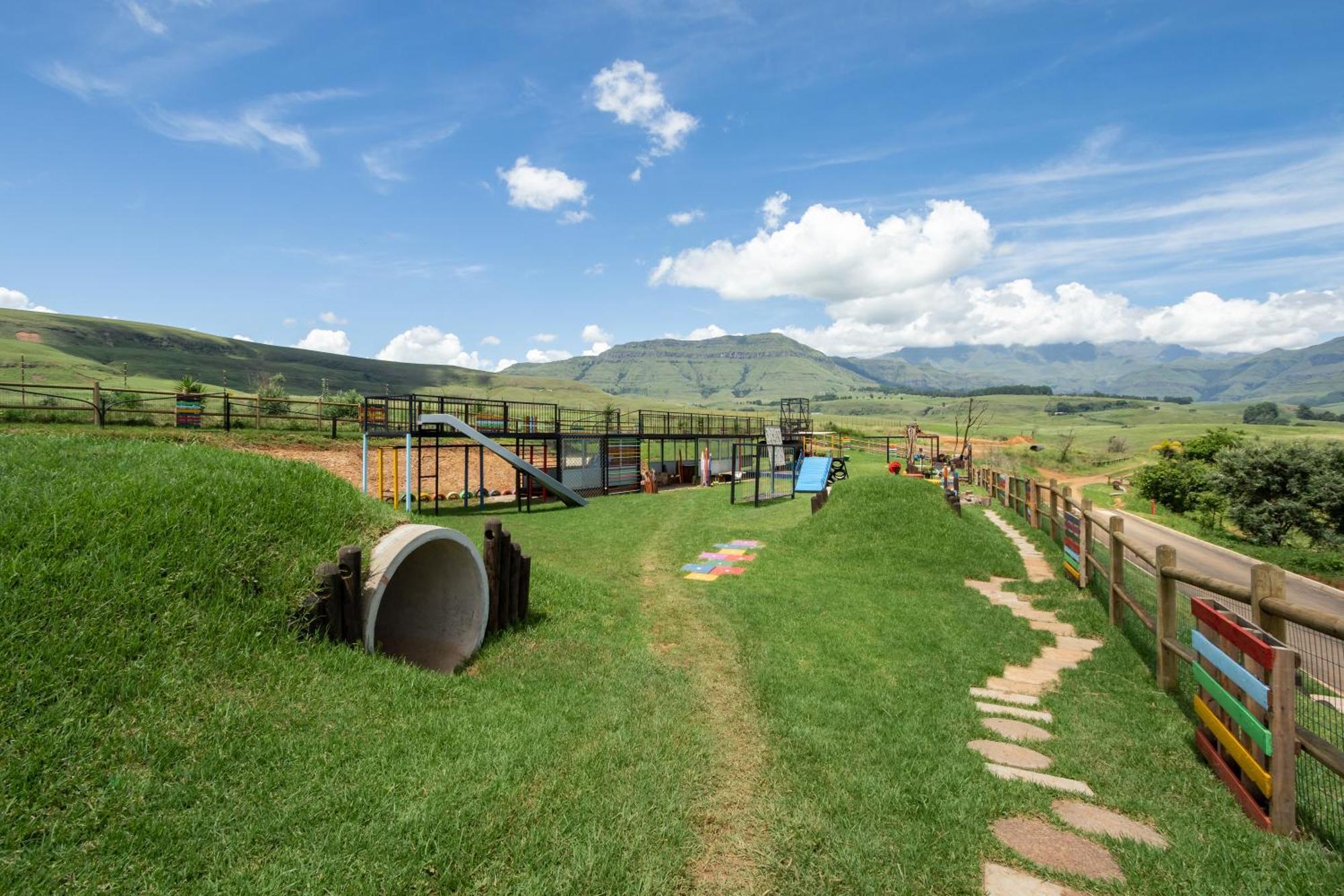 Dragonview Lodge Champagne Valley Luaran gambar