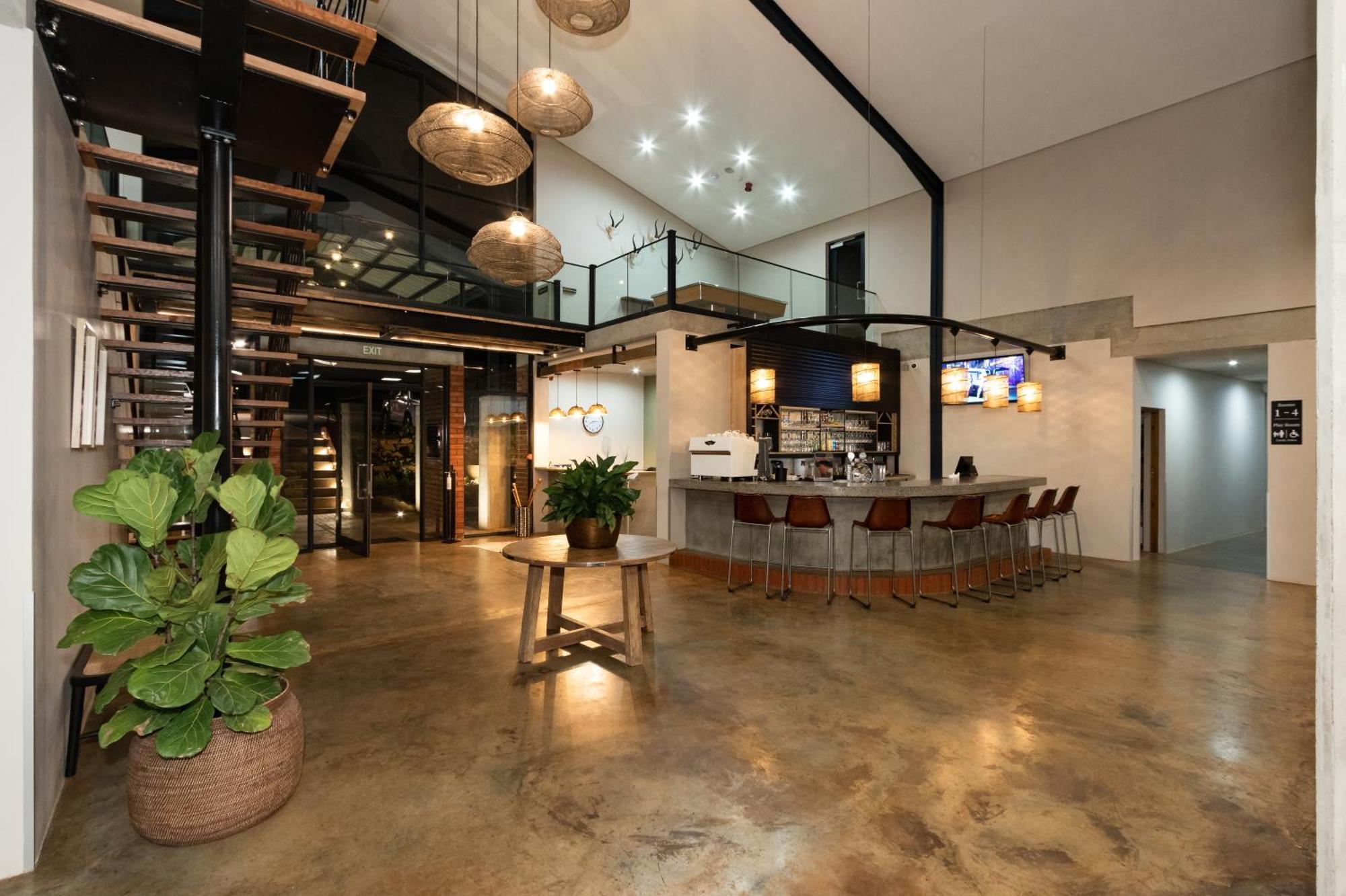 Dragonview Lodge Champagne Valley Luaran gambar