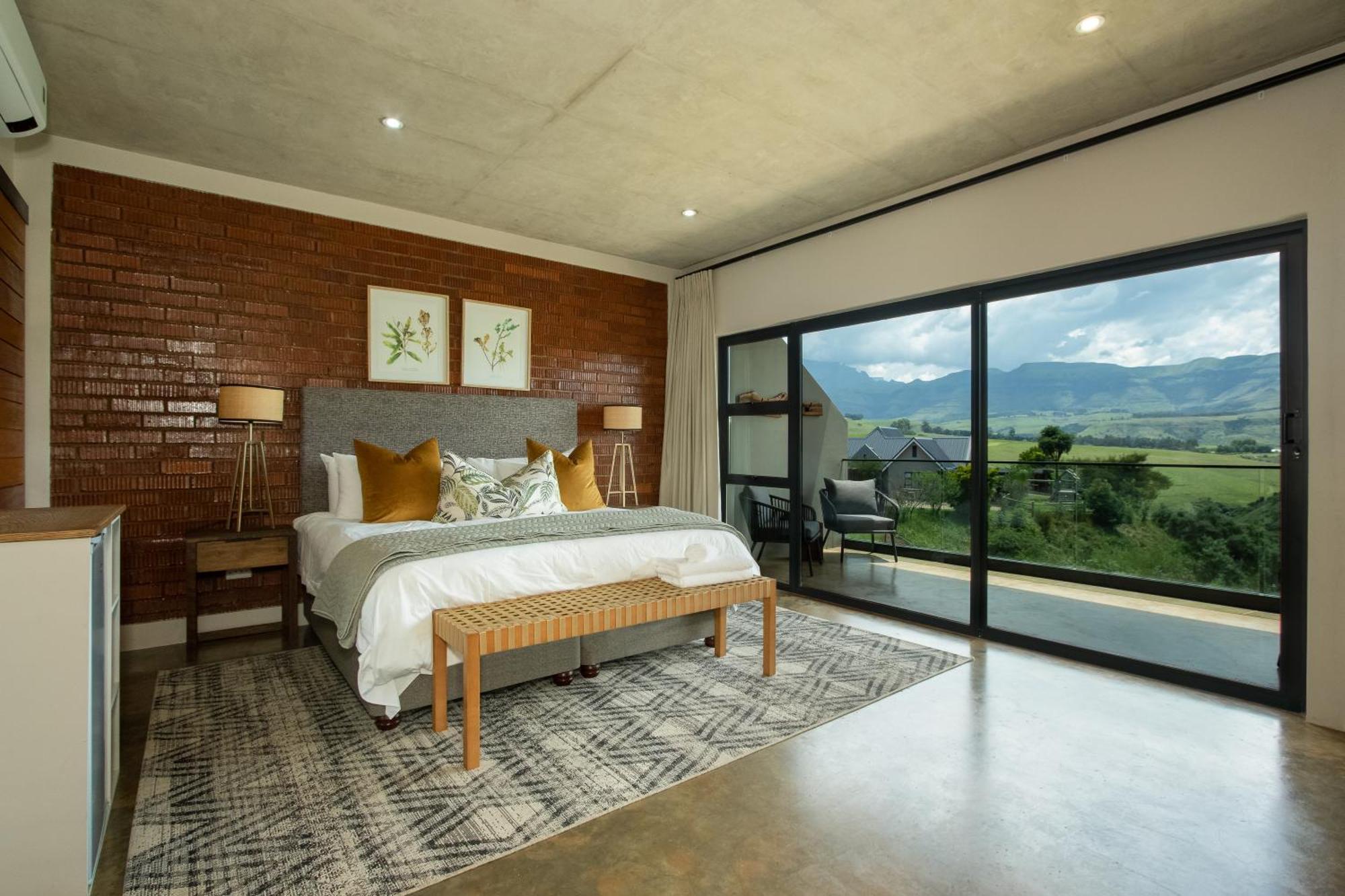 Dragonview Lodge Champagne Valley Luaran gambar