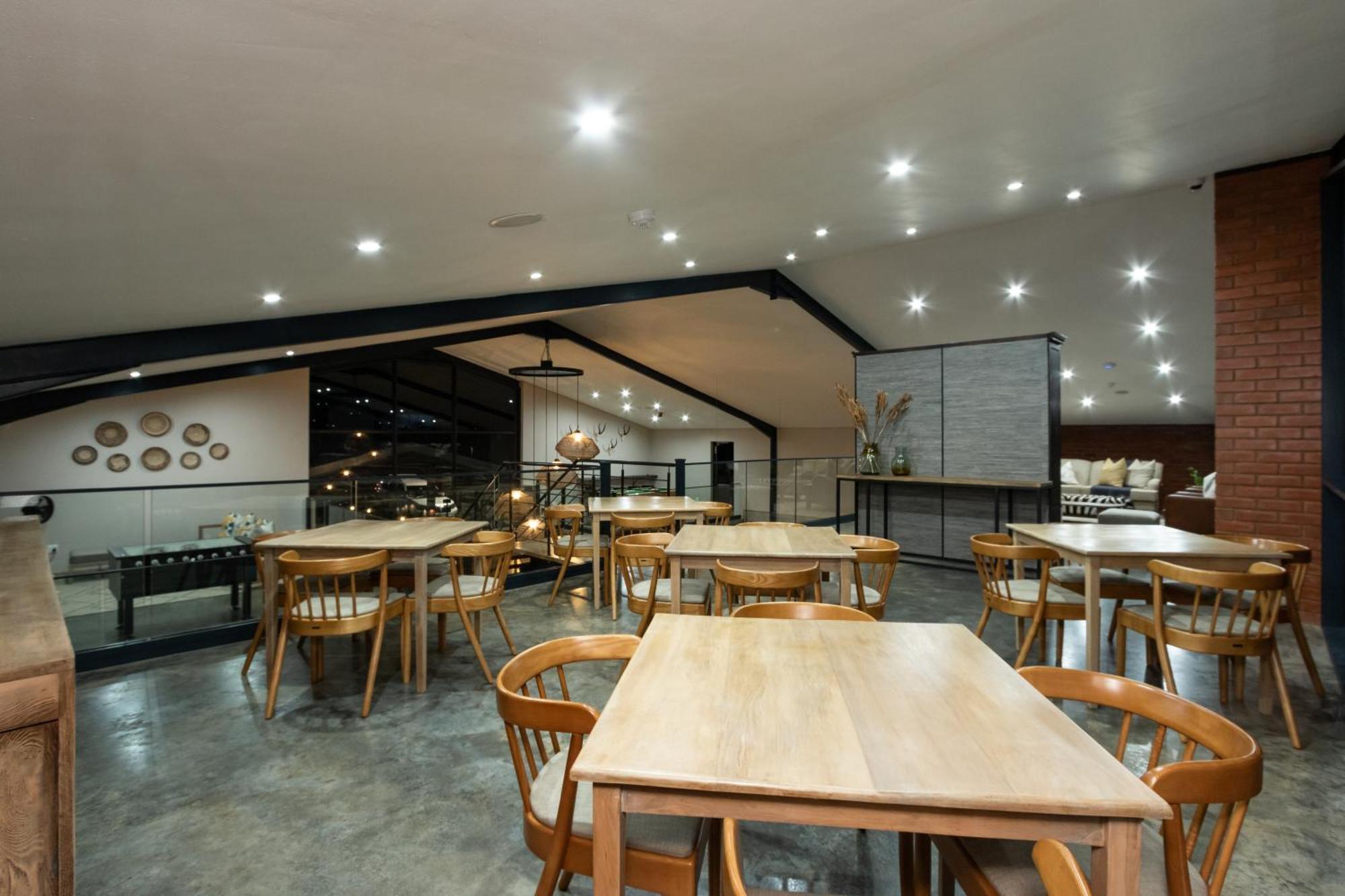 Dragonview Lodge Champagne Valley Luaran gambar