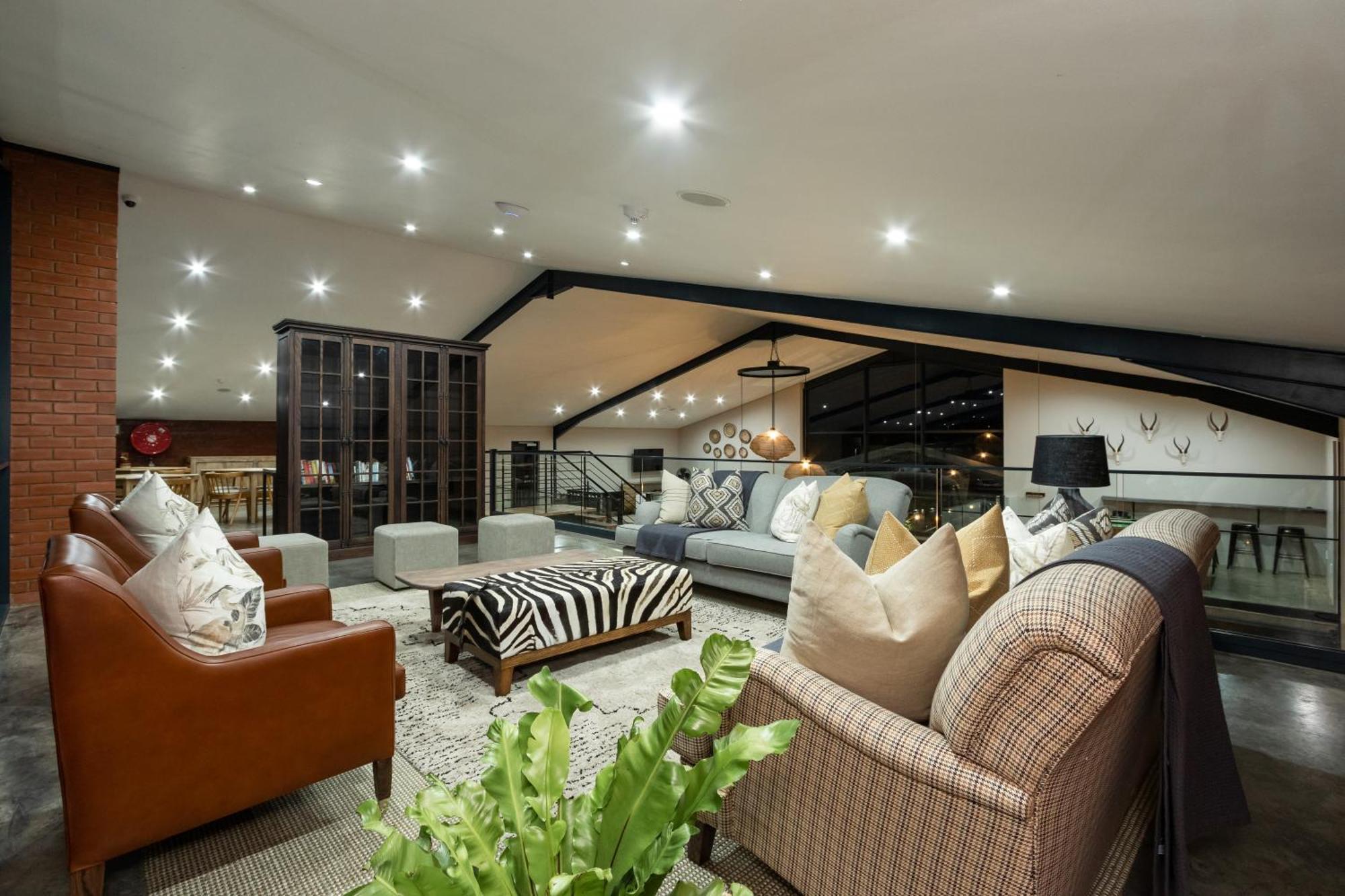 Dragonview Lodge Champagne Valley Luaran gambar